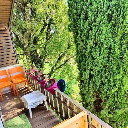 Hotel Wee Aroleid Port-Valais Esterno foto